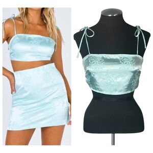 Princess Polly – Jemma Blue Floral Satin Jacquard Crop Top – Size 6